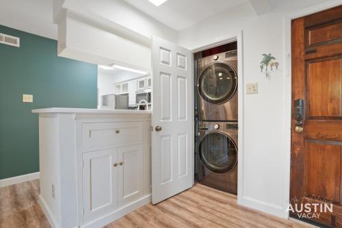 Stay Longer in Austin King Suite and Poolside Fun! Stay Longer in Austin King Suite and Poolside Fun!