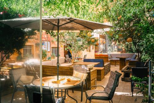 정원, 캐롭 호스텔 - 암만 (Carob Hostel - Amman ) in 암만