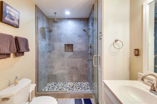 Dog-Friendly Home with Deck on Pinetop Lakes Course! - image 9