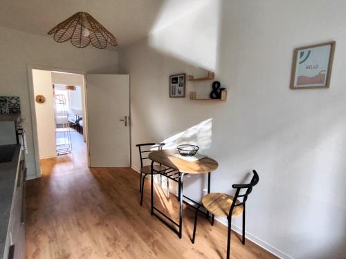 Iekārtas, BohnApartments Bechstein - sehr ruhig - 3 Schlafzimmer - Balkon - Stellplatze- WLAN - Vollausstattun in Nesse-Apfelstadt
