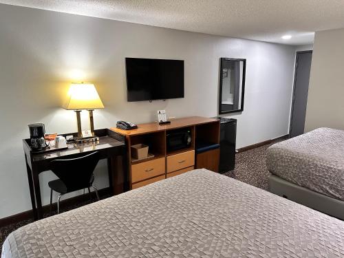 Yankton Inn - image 13