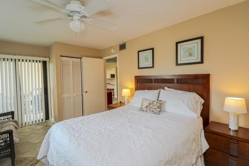 Ocean Village Club D16 - image 33