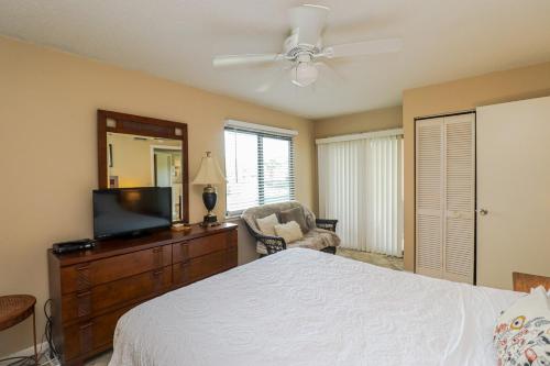 Ocean Village Club D16 - image 26