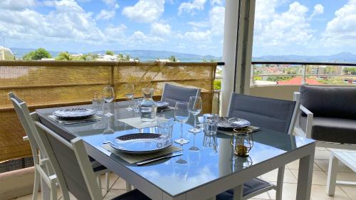 Ti Bonheur Ti Bonheur