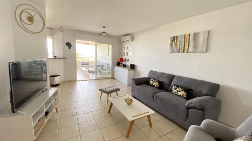 Ti Bonheur Ti Bonheur