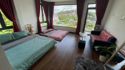 Hoshi DaLat House