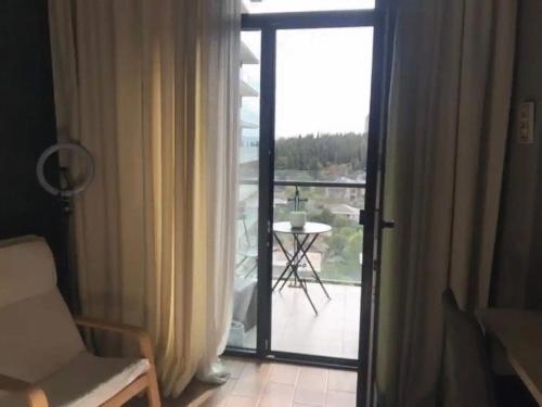 Bed & Breakfast, Tbilissi (photo 9)