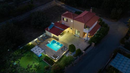 Villa Alex with private pool and jacuzzi