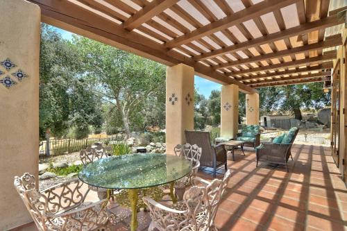 Hacienda Estate in Wine Country in Temecula, USA