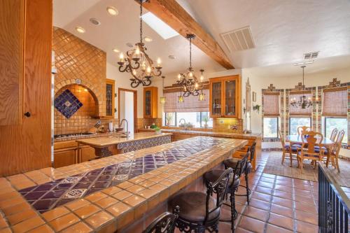 Hacienda Estate in Wine Country in Temecula, USA