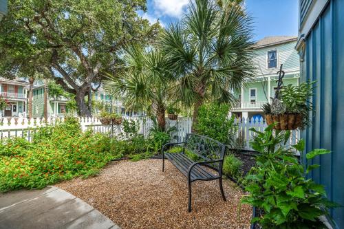 Luxury/2bedroom/Historic/Hot tub/Fire pit in Galveston, USA