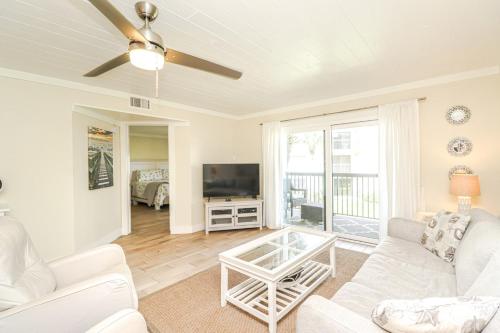 Ocean Village Club P22 - image 34