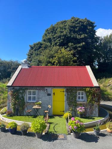 B&B Tiragarvan - The Nest Quaint Luxury Cottage Getaway - Bed and Breakfast Tiragarvan