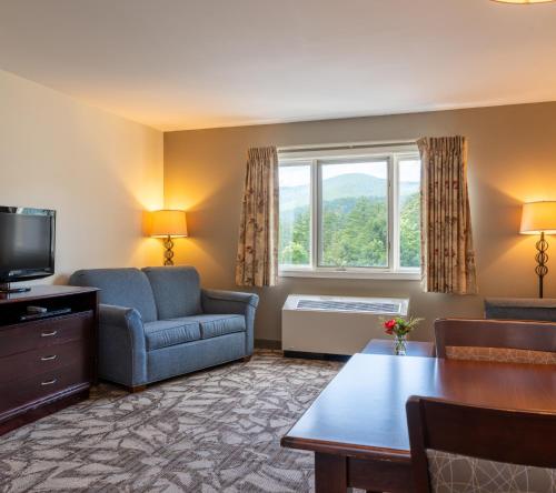 Grand Summit Hotel at Attitash Grand Summit Hotel at Attitash