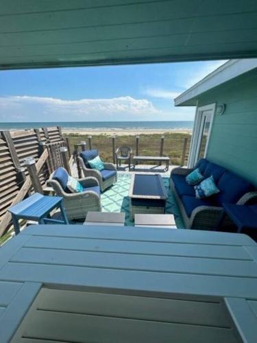 Kennedy - Beachfront Beauty Panoramic Views Galveston! detail