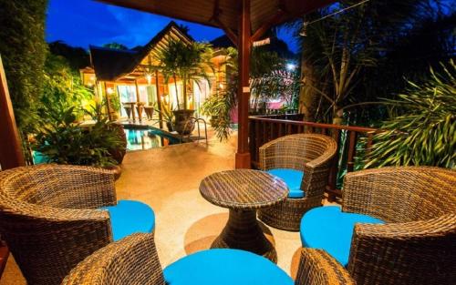 Chaba Pool Villa Private Tropical Villa With Pool, Nai Harn pláž (fotografie 5)