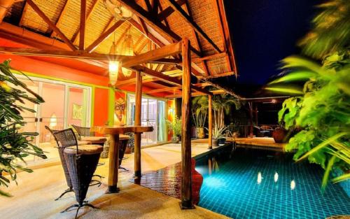 Chaba Pool Villa Private Tropical Villa With Pool, Nai Harn pláž (fotografie 6)