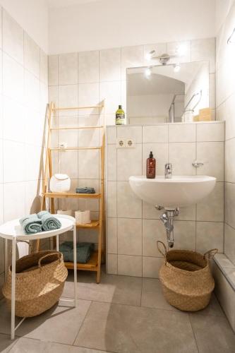 TONI 47 - Charming Apartment im idyllischem Villenviertel mit Netflix, Drážďany (fotografie 9)
