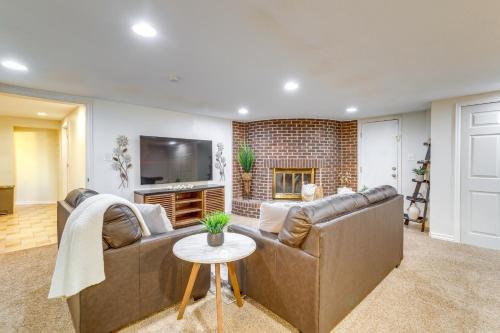 9 Mi to Dtwn Denver: Aurora Vacation Rental in Lowry