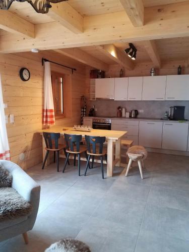  Almhütte mit Sonnenterrasse - Holzofen - Sauna in Bad Sankt Leonhard im Lavanttal