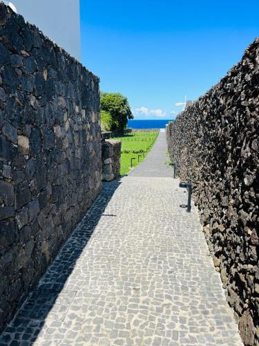 ENTRE MUROS - Turismo Rural - Casa com jardim e acesso direto ao mar, Ribeira Grande (fotografie 9)