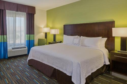 Fairfield Inn & Suites Riverside Corona/Norco