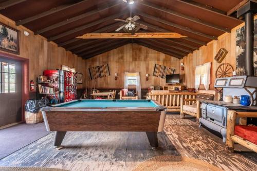 New! Charming cozy Cabin Colorado National Forest in Lake George, USA