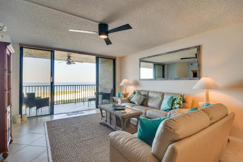 Clearwater Beachfront Condo with Heated Pool Access! in Clearwater Beach, USA