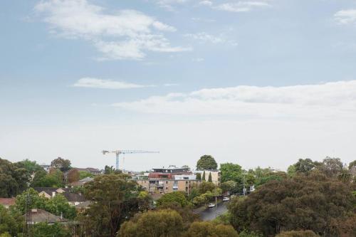 Urban Oasis in the Heart of Richmond Cultural Hub - image 2