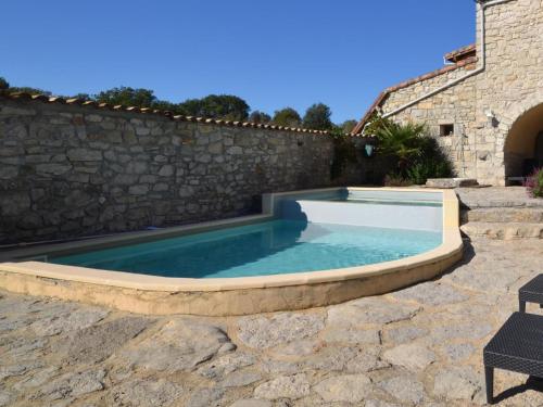Vintage Holiday Home in Lanas with Swimming Pool