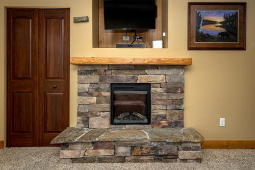 Penthouse Studio w Mtn Sunrise Views & Near Silver Mtn detail
