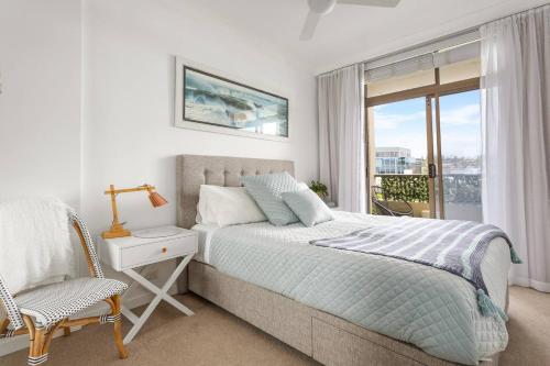 Fine Pine - Beachside Lifestyle with Two Balconies - image 2