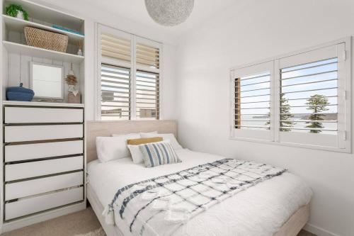 Fine Pine - Beachside Lifestyle with Two Balconies - main image