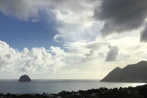 Appart atypique vue sur la baie du Diamant