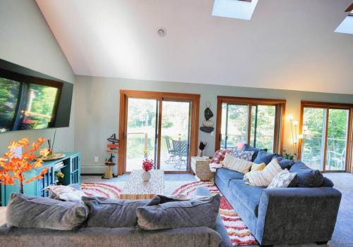 Stairway To Heaven-VT Lakefront! in 洛厄爾 (VT)