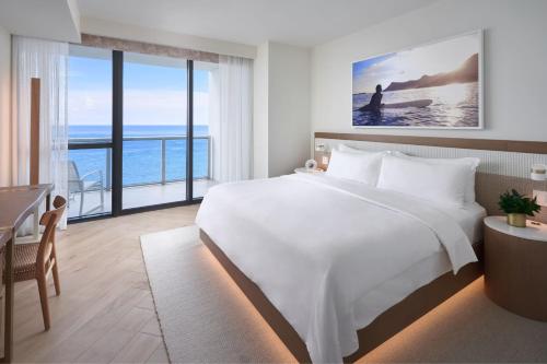 W South Beach – Miami, FL