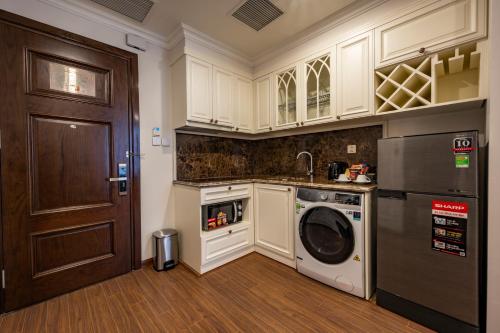 MADELISE HOTEL&APARTMENT in Haiphong