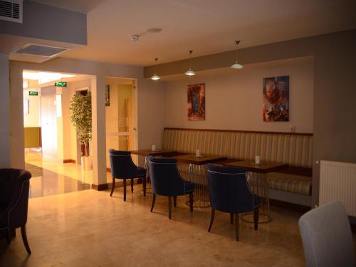 Norton Hotel - image 3