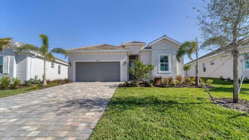 3 Bed 3 Baths Villa In Charlotte Harbor Area