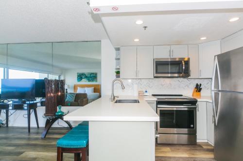 Ilikai Tower 1837 Yacht Harbor View 1BR - image 31