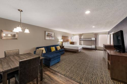 Comfort Inn & Suites Tipp City - I-75