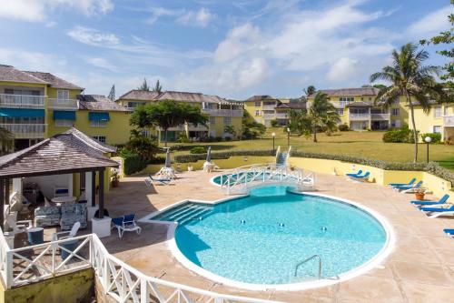 Jamaica Time Driftwood at Sea Palms 3BR 3BA Condo in Ocho Rios with Pool and Beach Front with Views ONLY 10 Mins from Ochi Intl Airport Direct flight from Miami