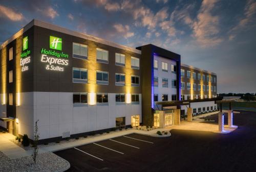 Holiday Inn Express & Suites Lima, an IHG Hotel