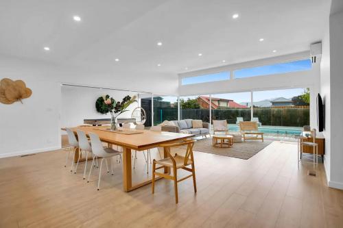 Facilities, The Family Beachside Escape by Ready Set Stay - HOUSE near McLarens Dam