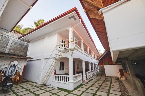 長灘島格雷酒店 (Hotel Gray in Boracay) in 三號碼頭