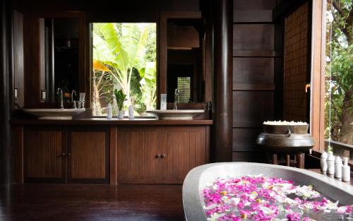 Private Villa - Daily Afternoon Tea + Personal Butler