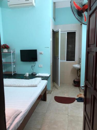 Nha Nghi Huong Thuy - TTTM Royal City in Trung Hoa Nhan Chinh