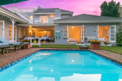 Úszómedence, The Knysna Belle Guest House in Szabadidősziget