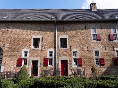 Located 10km from Maastricht towards the Belgium border