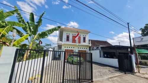 Rumah Singgah Peziarah Ganjuran